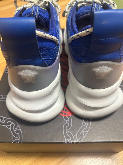 Adidasi chain reaction