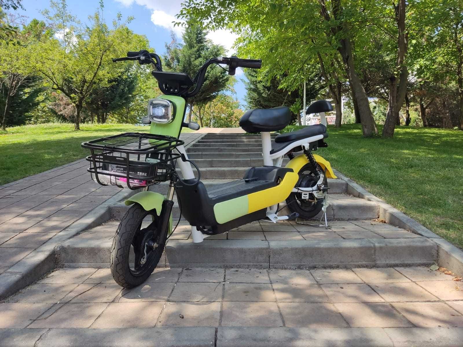 Bicicleta scuter electric ,BATERII Lithium KM AUTONOMIE Buna  !