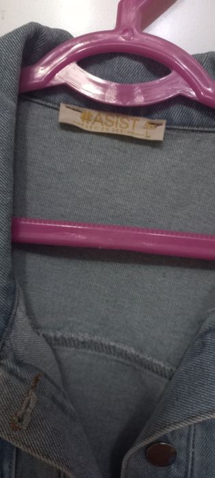 Женская джинсовая куртка