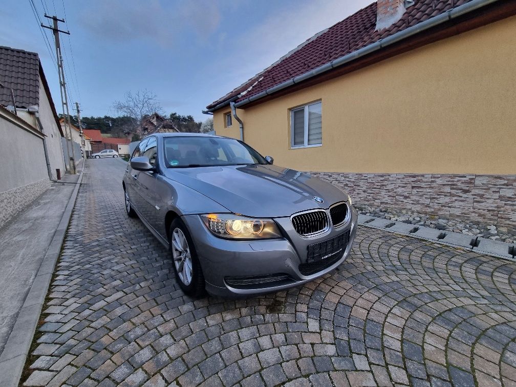 Bmw e90  , diesel , euro 5 , bixenon , navi ,2009*Garantie 12 luni *