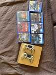 Playstation 4 PS4 gold Special edition