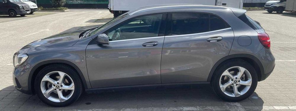 Mercedes-Benz GLA 220 4MATIC