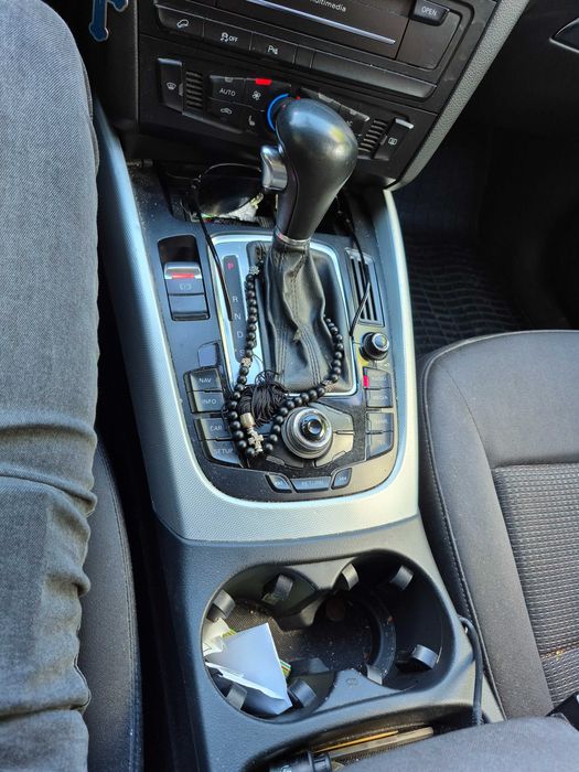 Vand Audi Q5 2011