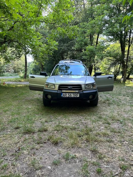 Vând Subaru Forester