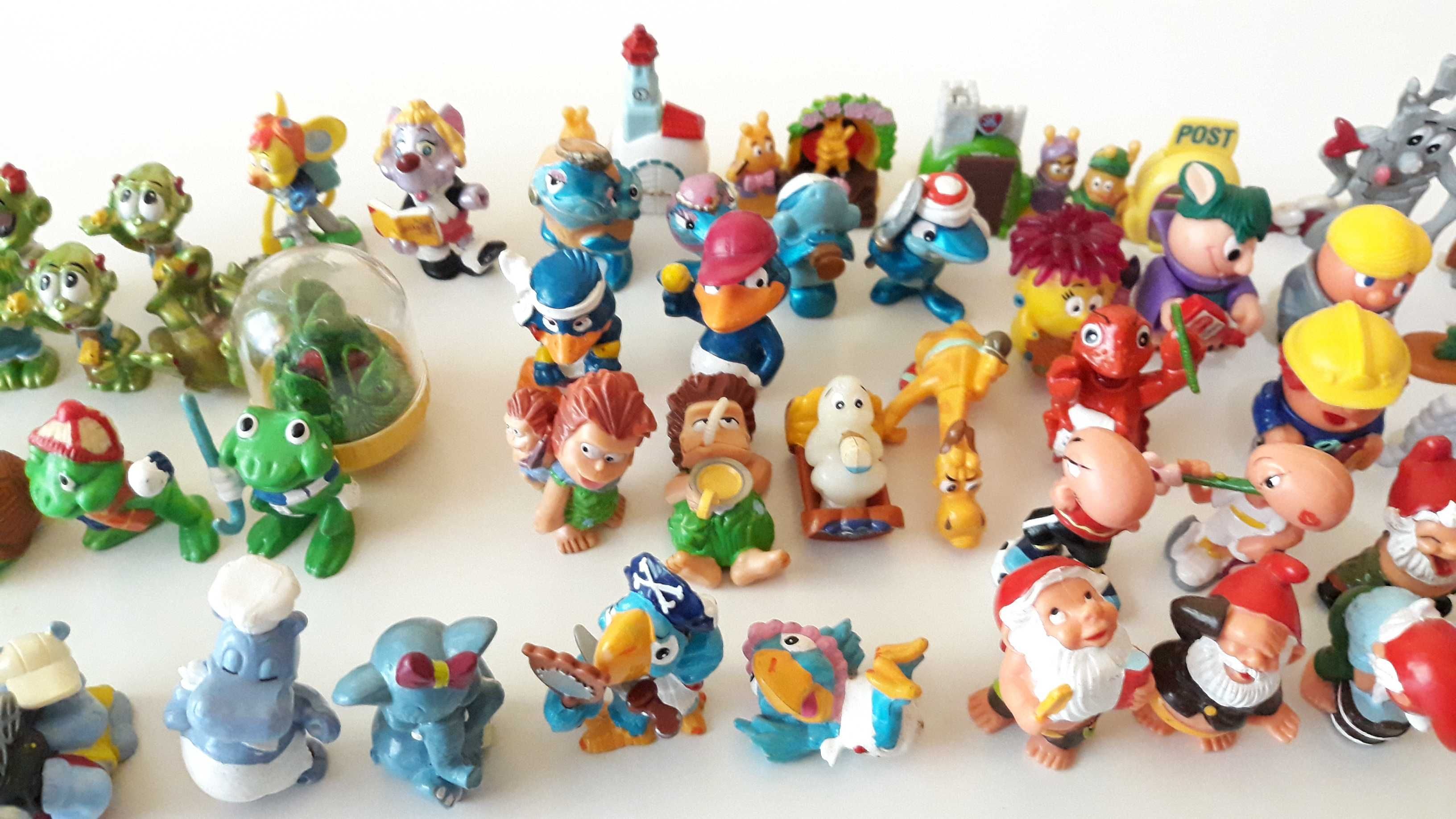 Lot 53 Figurine Kinder, anii 90  Ferrero de colectie