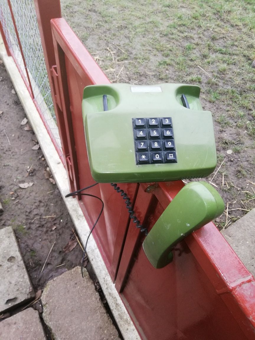 Telefon fix funcțional