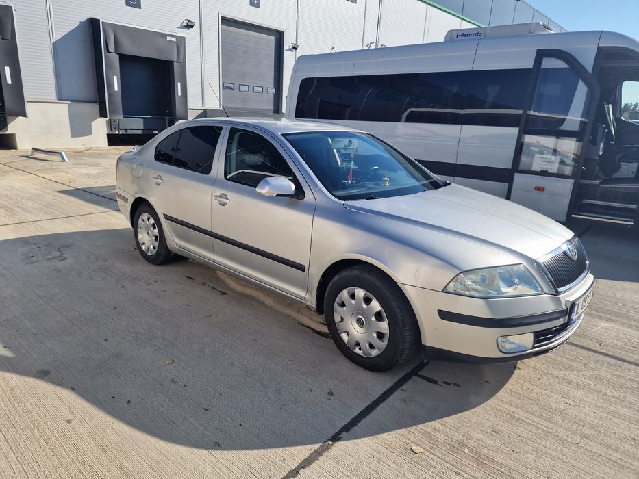 Vând Skoda Octavia 2