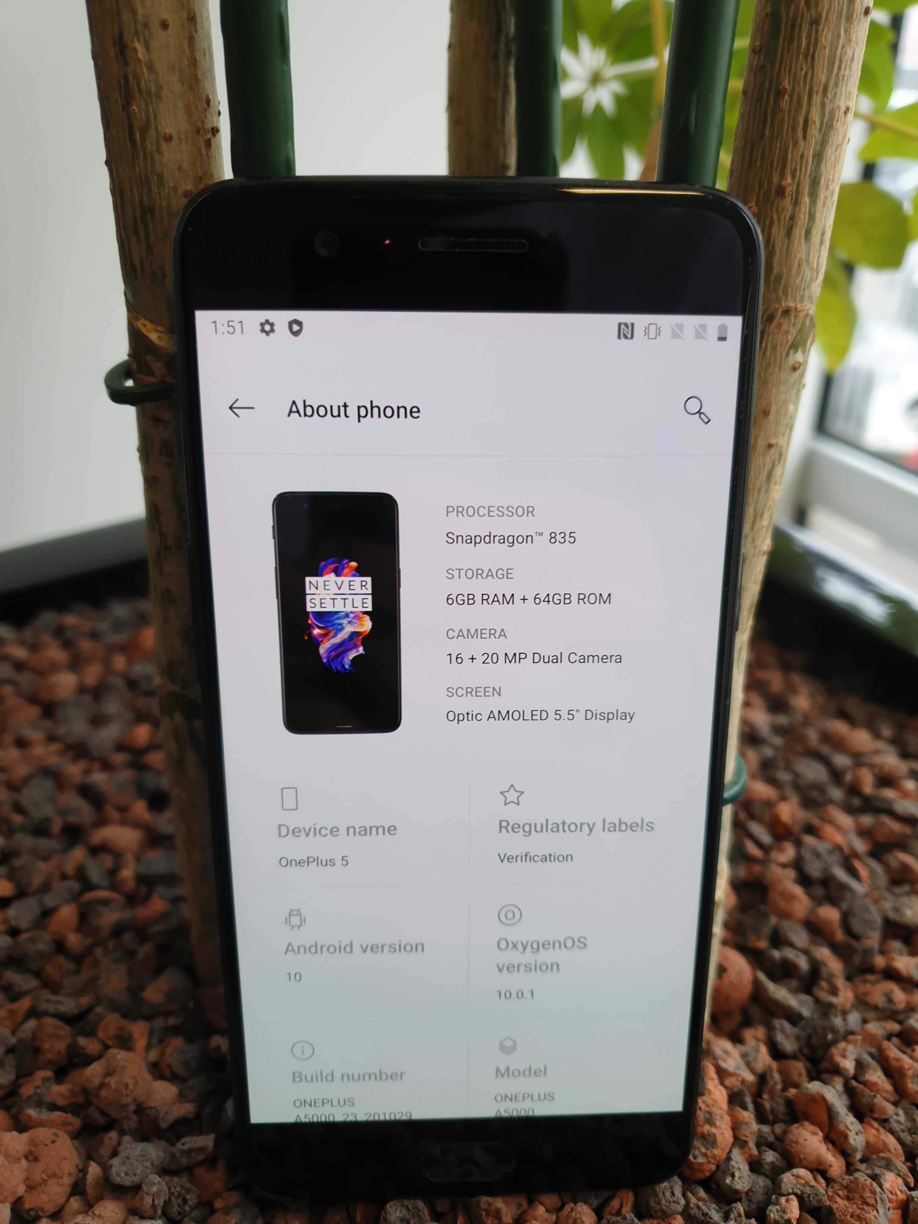 OnePlus 5 stocare 64GB  6GB ram