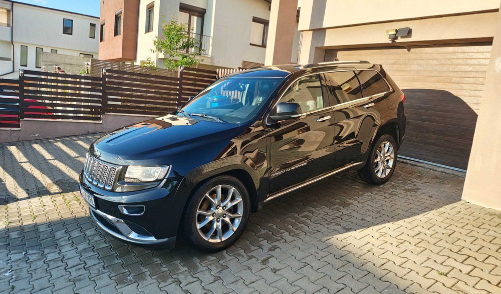 Jeep Grand Cherokee Summit, full options, 12400euro + TVA (deductibil)
