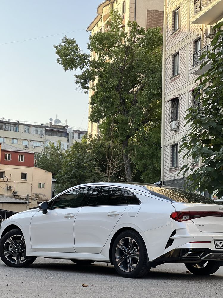 Kia K5 позиция 3
