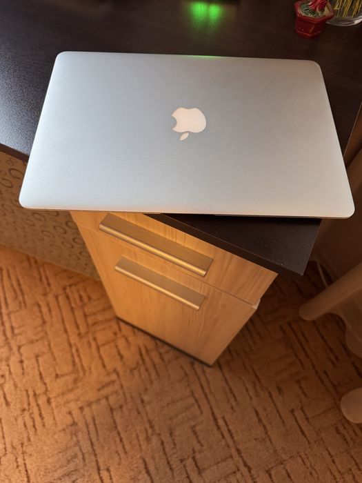 MacBook air 13 inch 2017