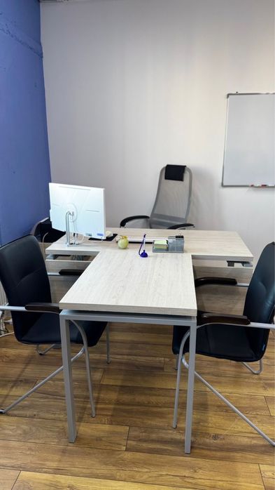 Продам офисную мебель