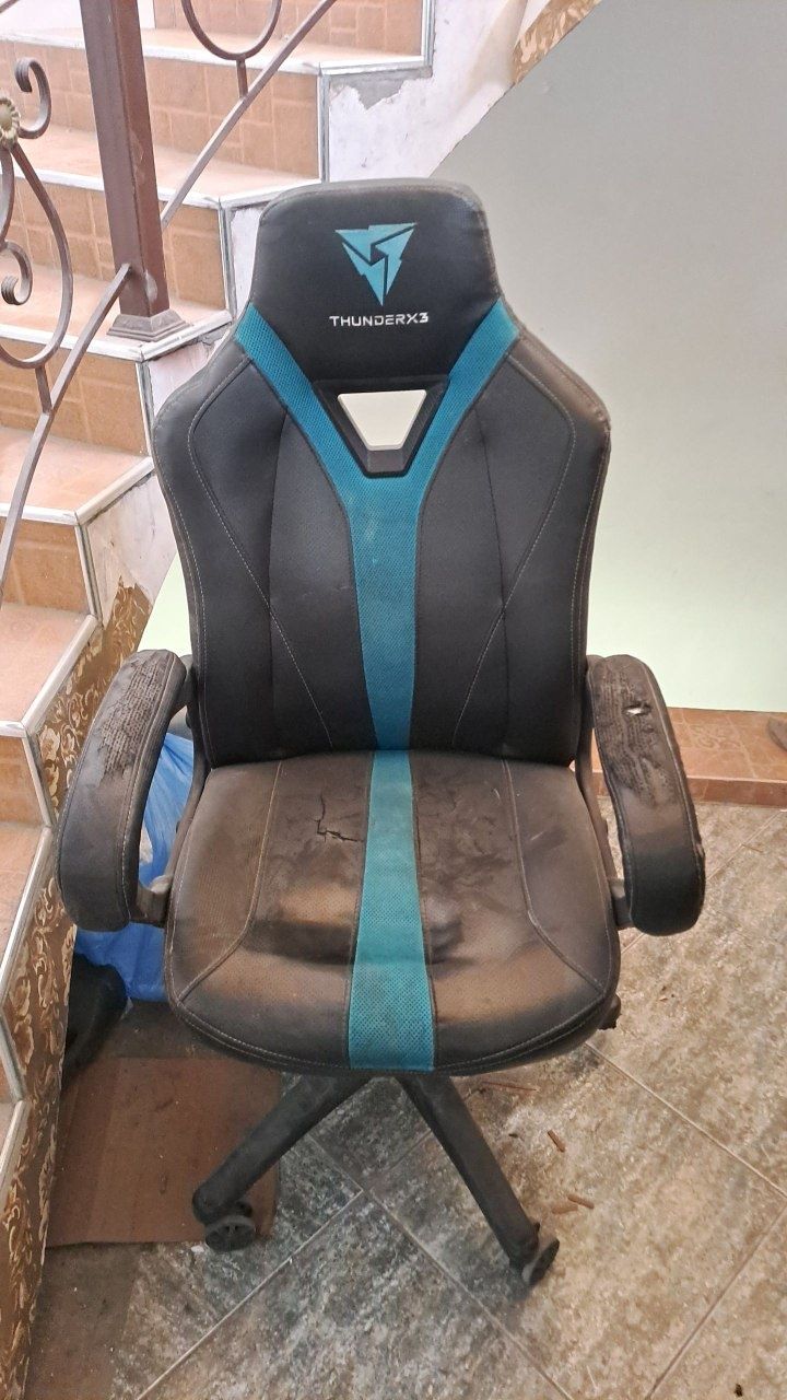 Кресло для компьютерных игровых салонов