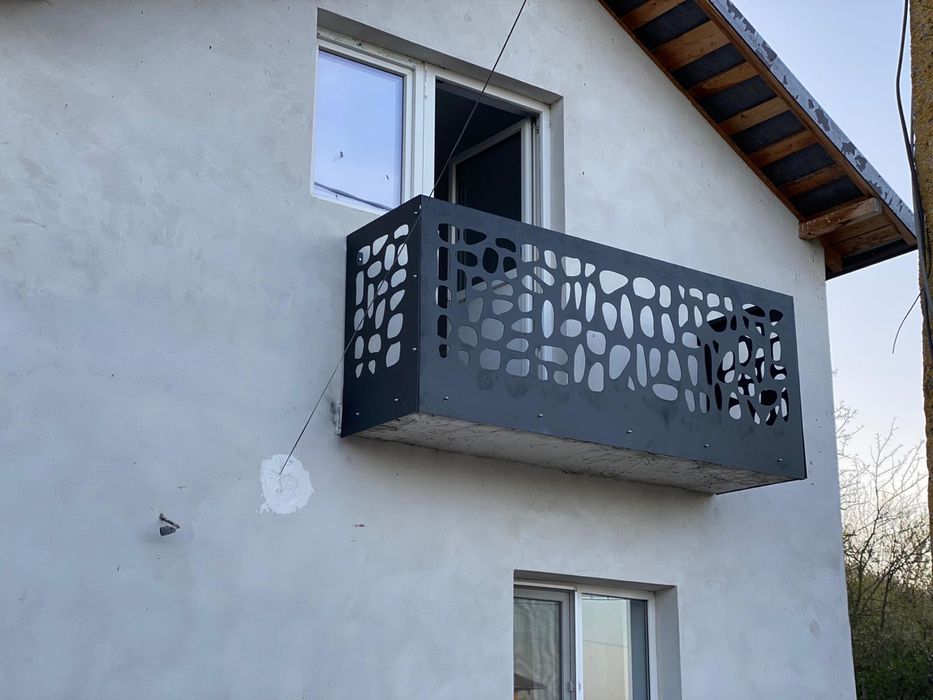 Porti decupate la plasma, balcoane, balustrade