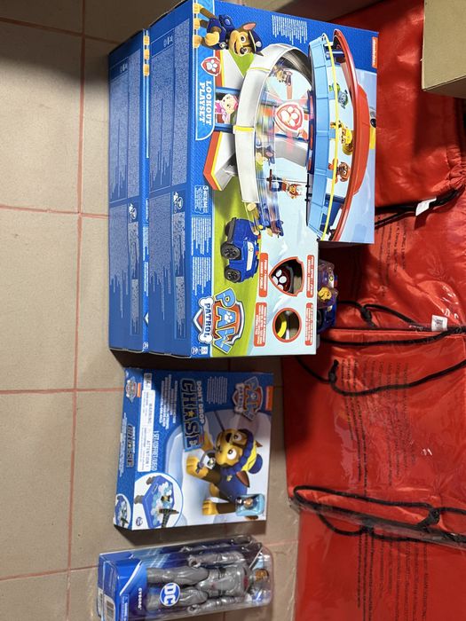 Vand diferite jucarii