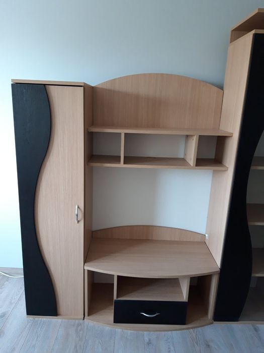 Секция за хол ..