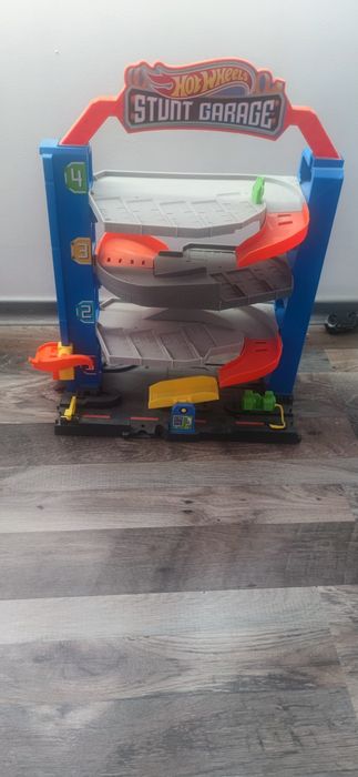 Hot wheels писта