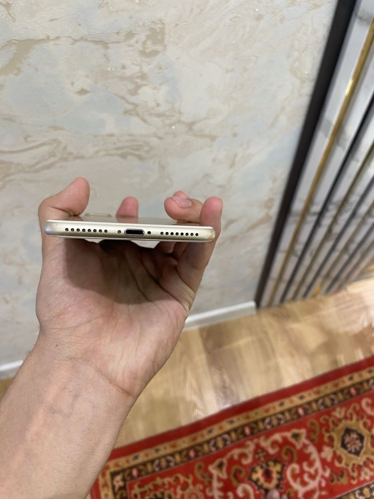 Iphone 7 plus pul zarur