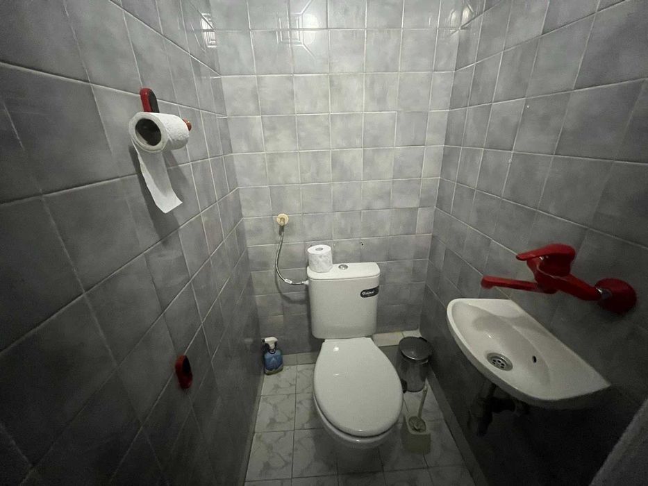 Дава се под наем Многостаен апартамент в Бургас, Център - 105 кв.м за 459 € - Снимка #5