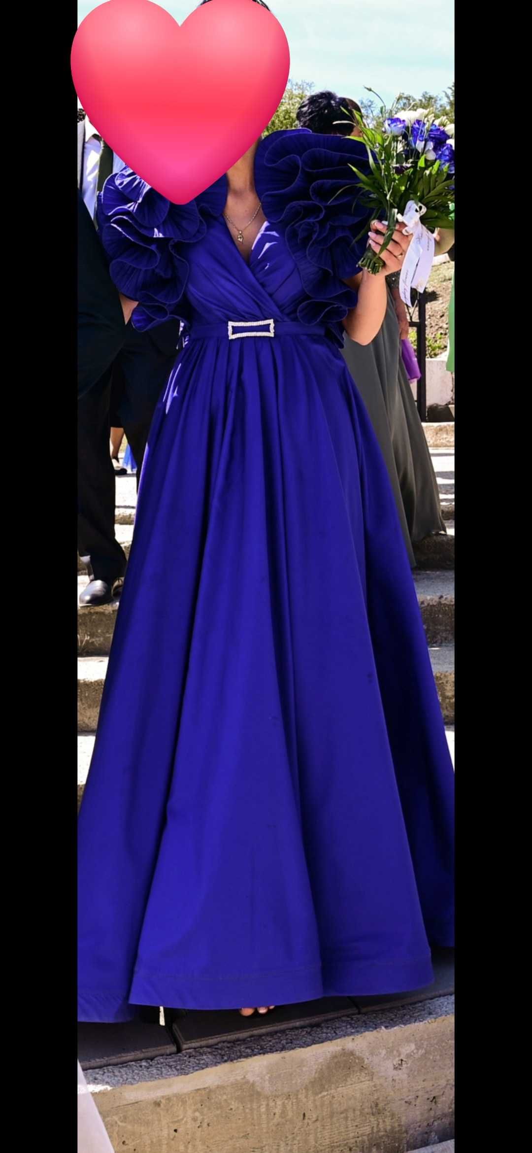 Rochie de nașa si rochiță de fetita