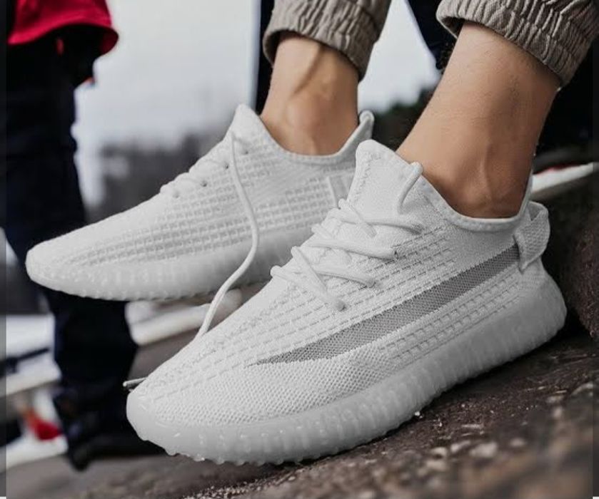 Обувки Adidas yeezy boost 350 V2