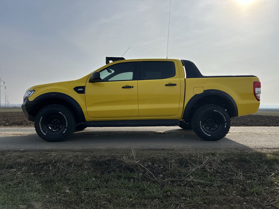 Vand sau Schimb cu BULDOEXCAVATOR sau BOBCAT—> Ford  Ranger