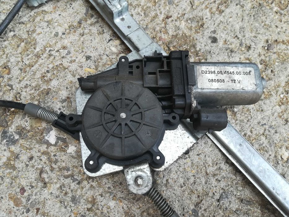 Vw Caddy Кади преден ляв стъклоповдигач моторче машинка ел стъкла