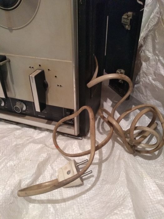 Tapecorder ,,SONY TC --252 ,, Tokyo ,Japan .