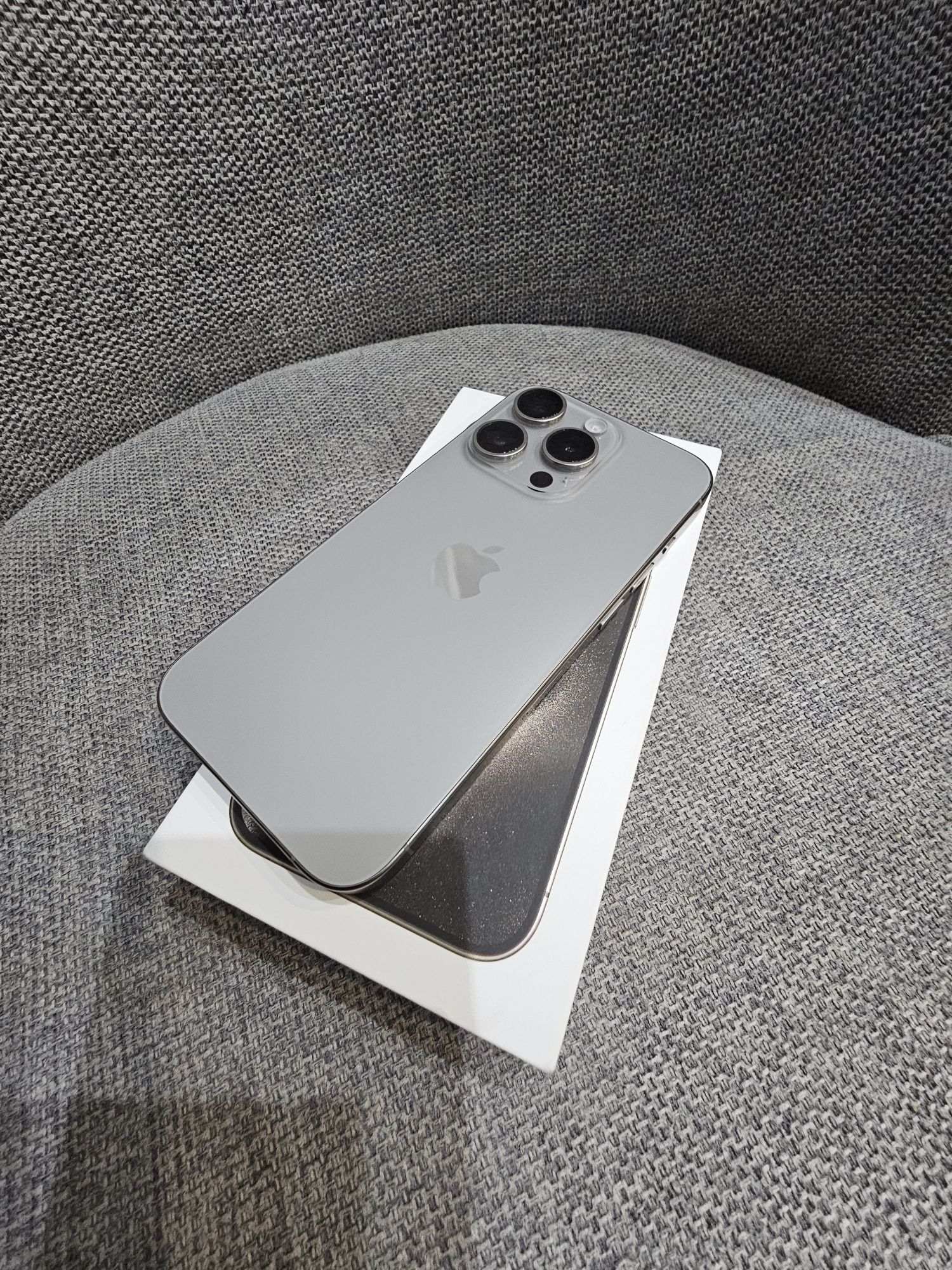 Iphone 15 pro 256 g