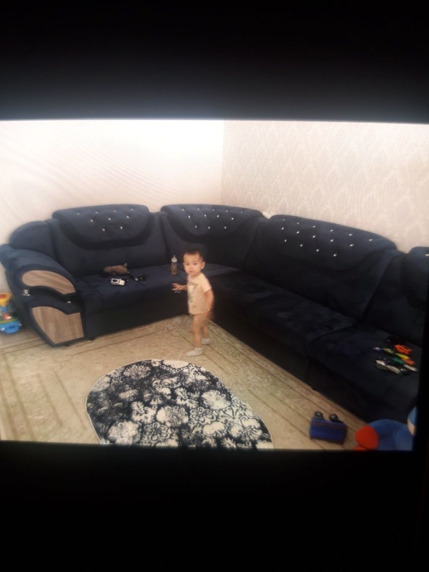 Продаю диван , б/у, цена 70000