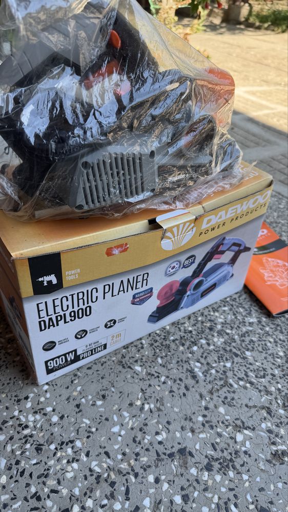 Електрическо ренде за дърво Daewoo 900w