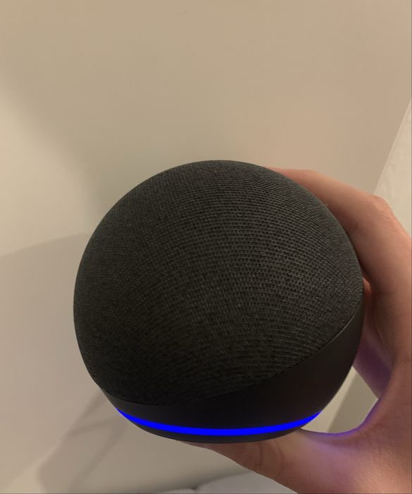 Amazon Alexa Echo dot 4 și 3