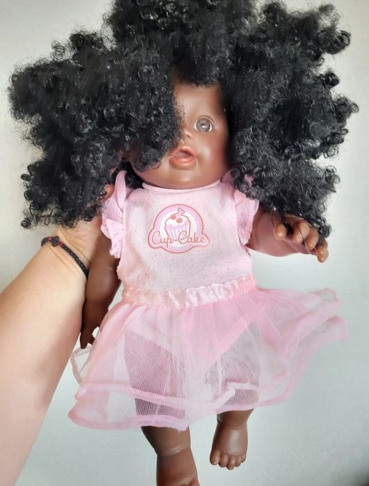 Papusa  și pătuț lemn  designa friend