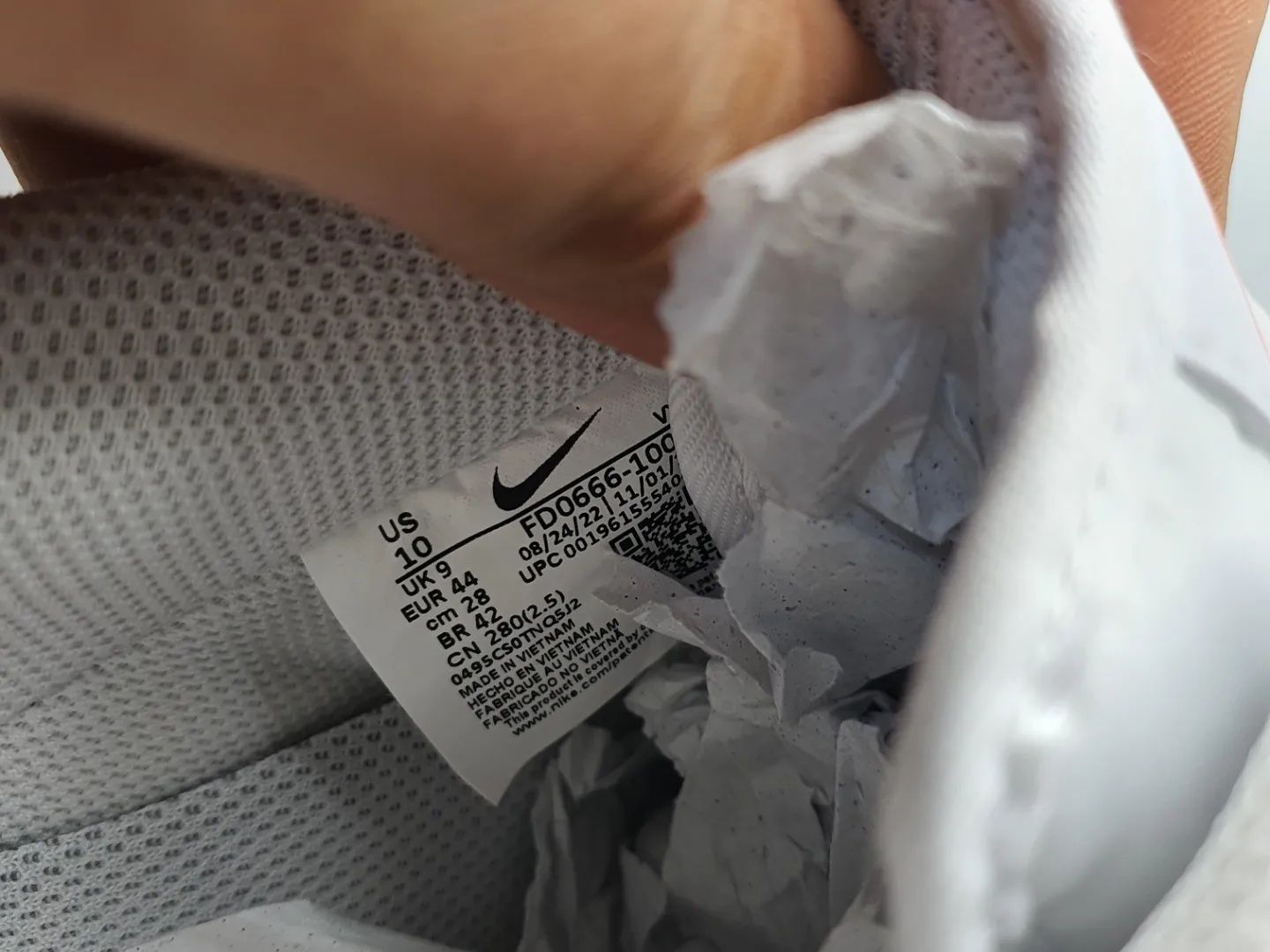 Кецове Nike Air Force 1 

Чисто нови с кутия.

Размер 44 стелка 28 см.