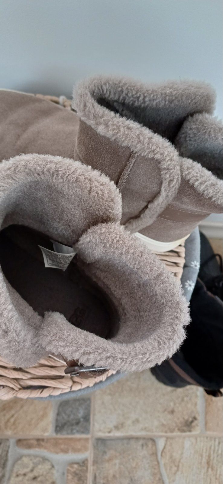 Дамски боти UGG нови