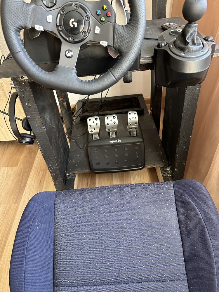 Play seat Logitech G29+ televizor smart Allview