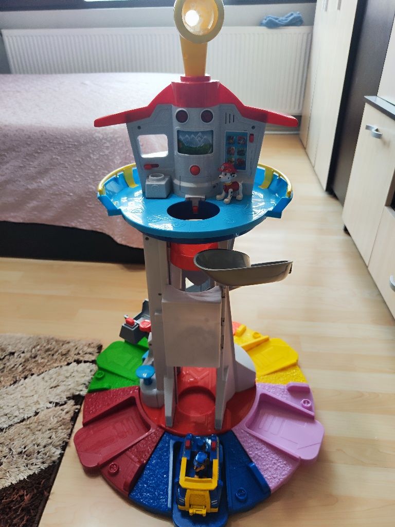 Оригинална голяма база Paw patrol и камион пързалка Paw patrol