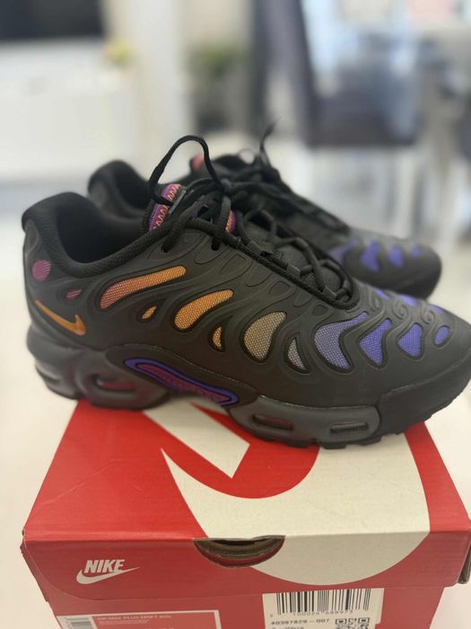 Nike Air Max Plus Drift Sneakers