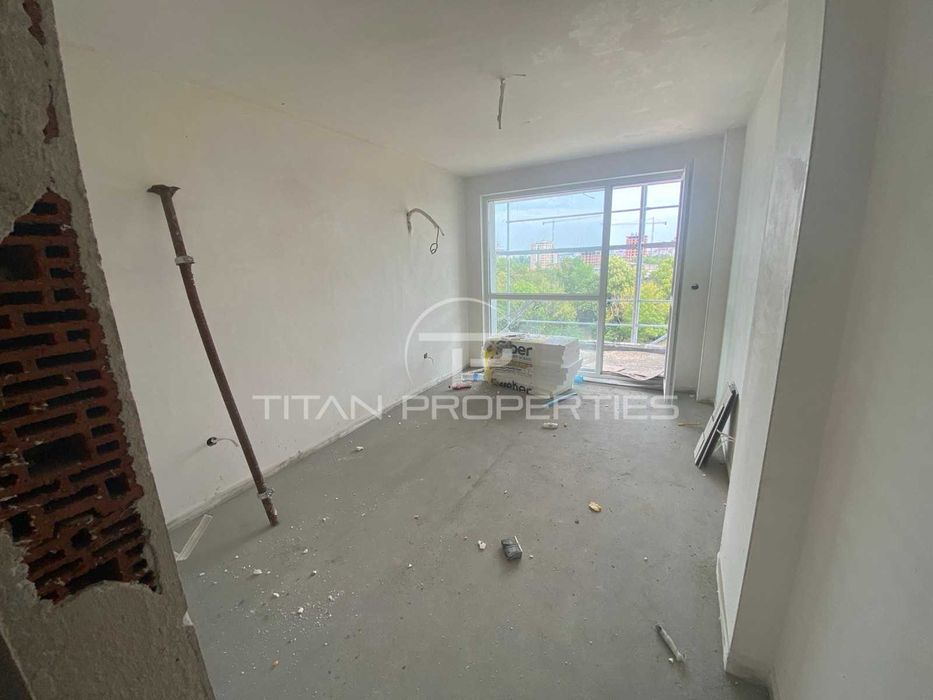 Продава се Двустаен апартамент в Пловдив, Южен - 78 кв.м за 1000 €/кв.м - Снимка #1