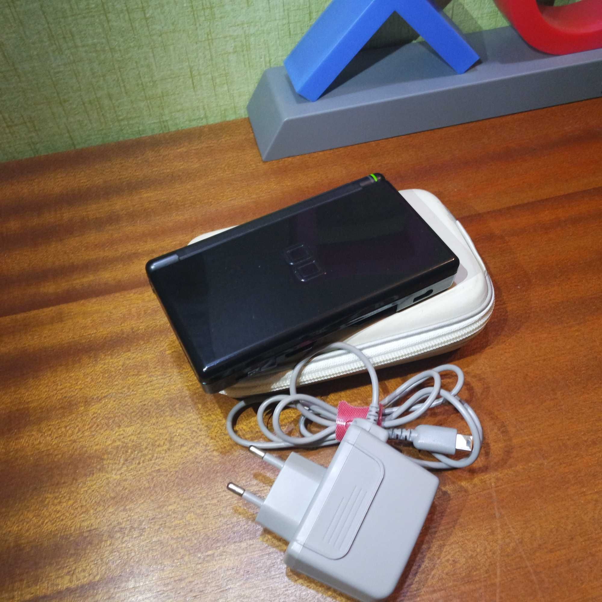 Nintendo DS Lite
