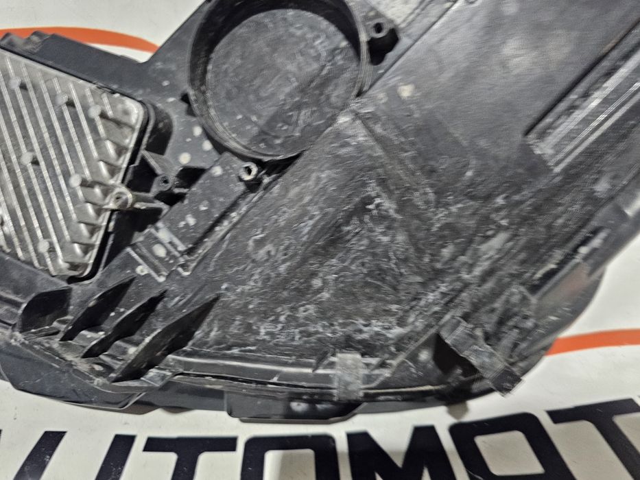 Far dreapta matrix led Audi A4 B9 Facelift dupa 2019 cod 8W0941036E