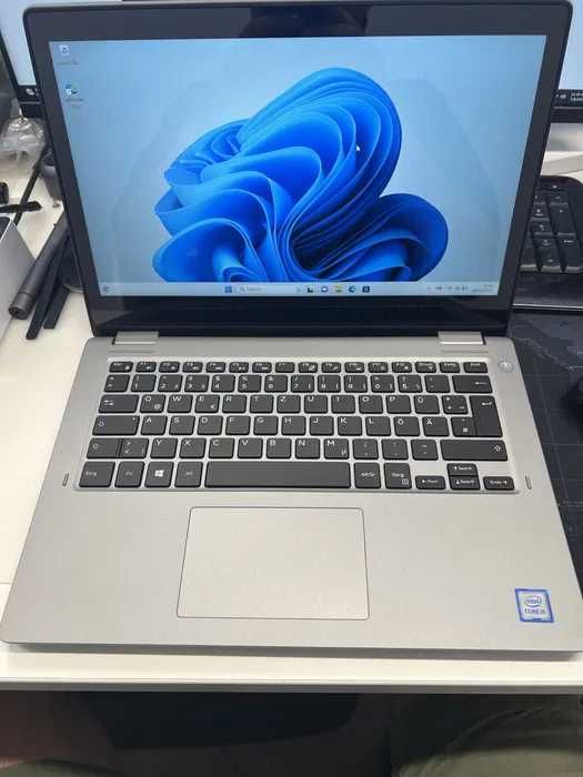 Laptop Dell 2din1 touchscreen deosebit,procesor  I5, 16 GB RAM, 256GB
