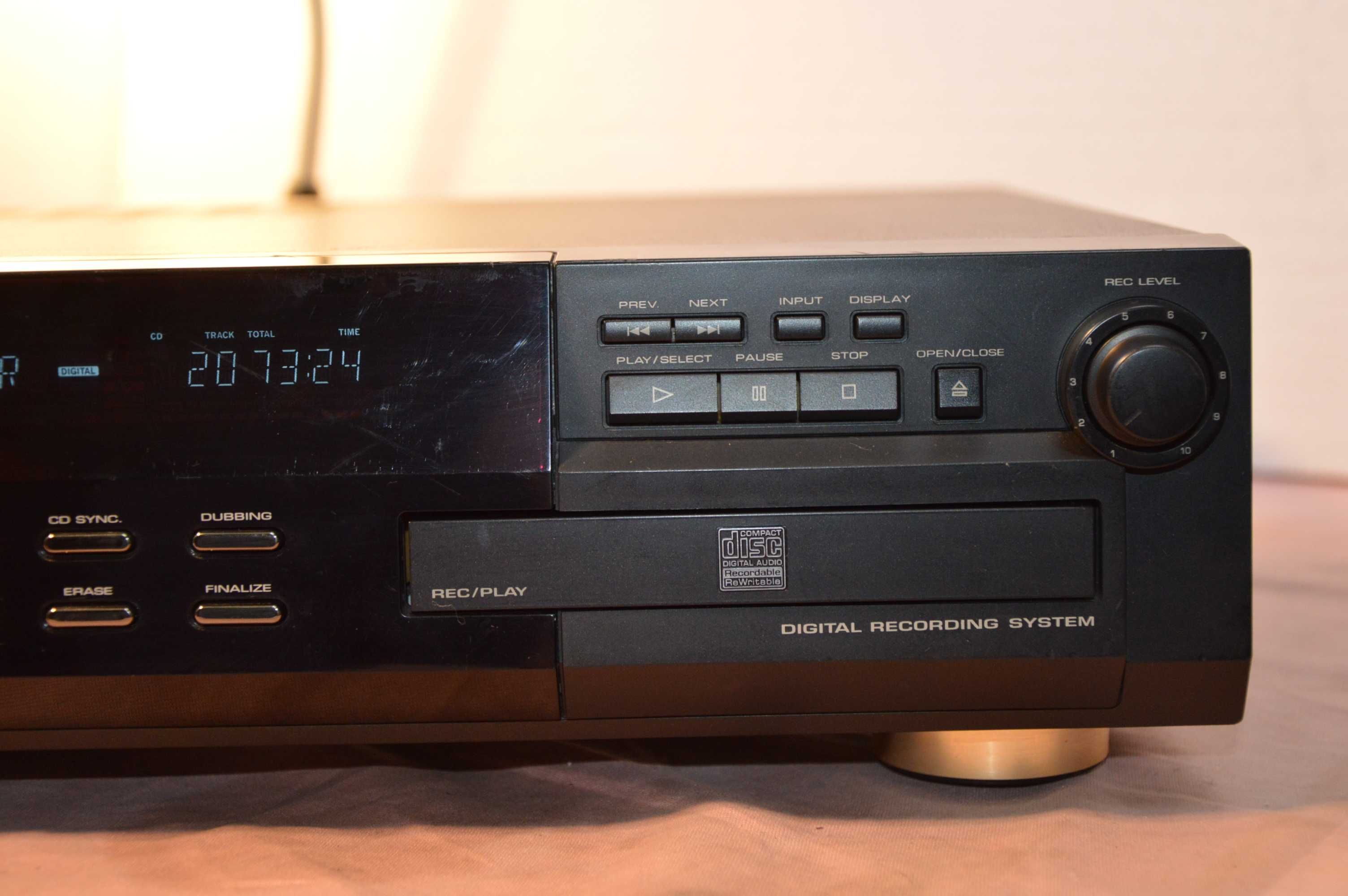 CD Player Dual CDS 7100 RW