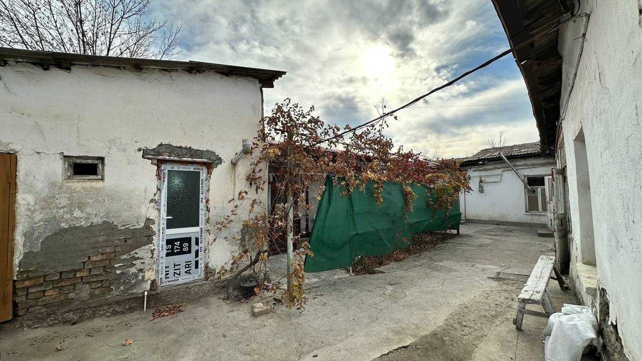 № 2010 Дом старый постройке площадью 6 соток по ул. ДуЧинор