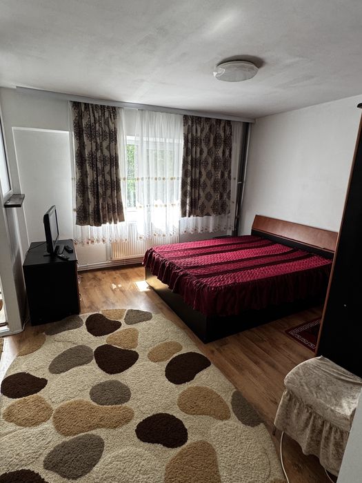 Inchiriez garsoniera Unirii /proprietar