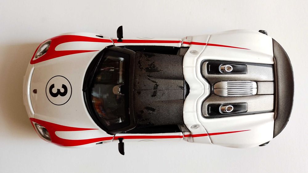 Метални колички Bburago в Мащаб 1:24