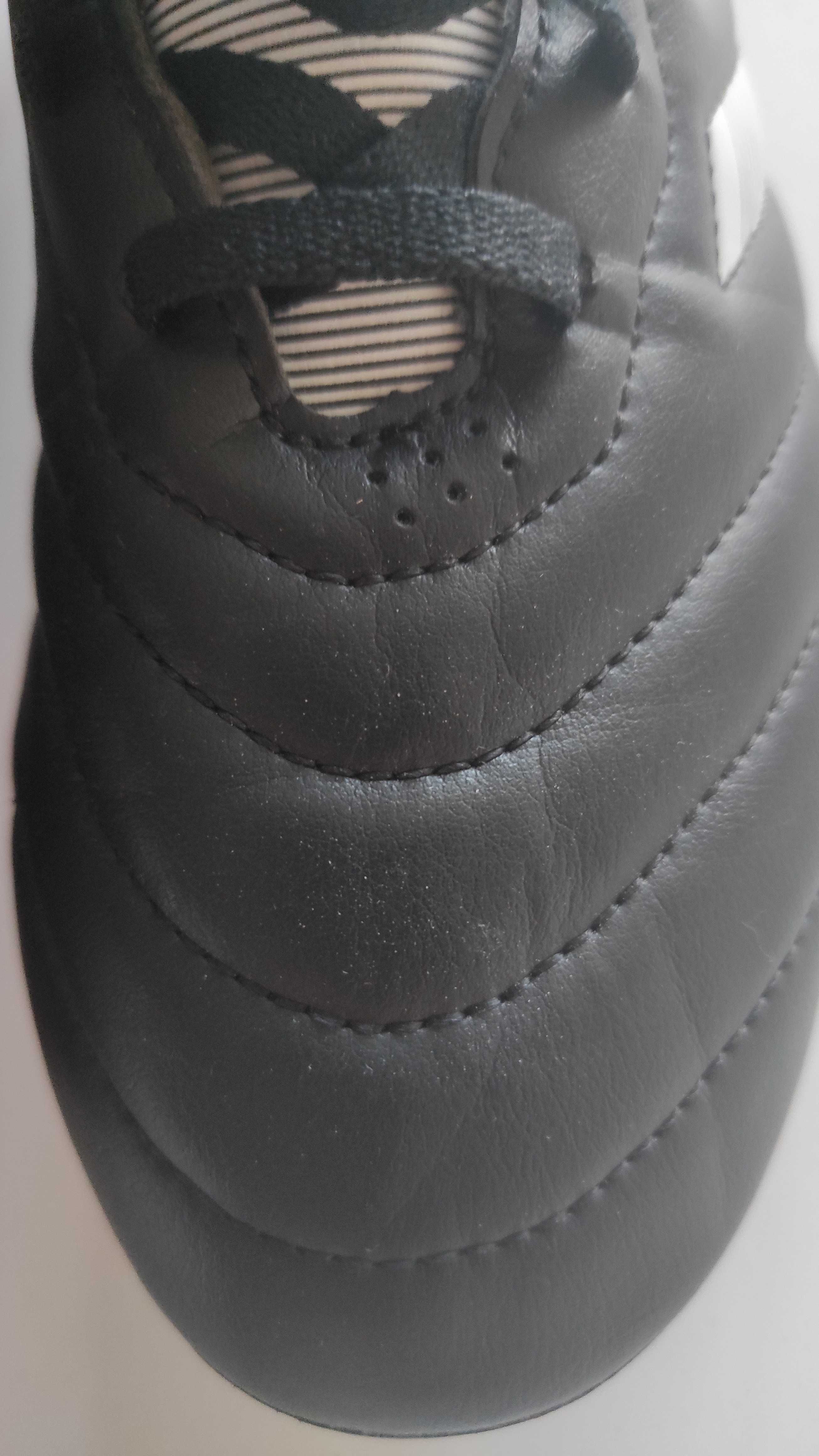 Калеври  Adidas номер 41.5