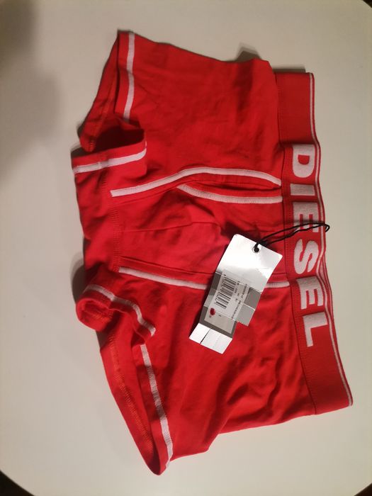 Vand boxeri pentru bărbați