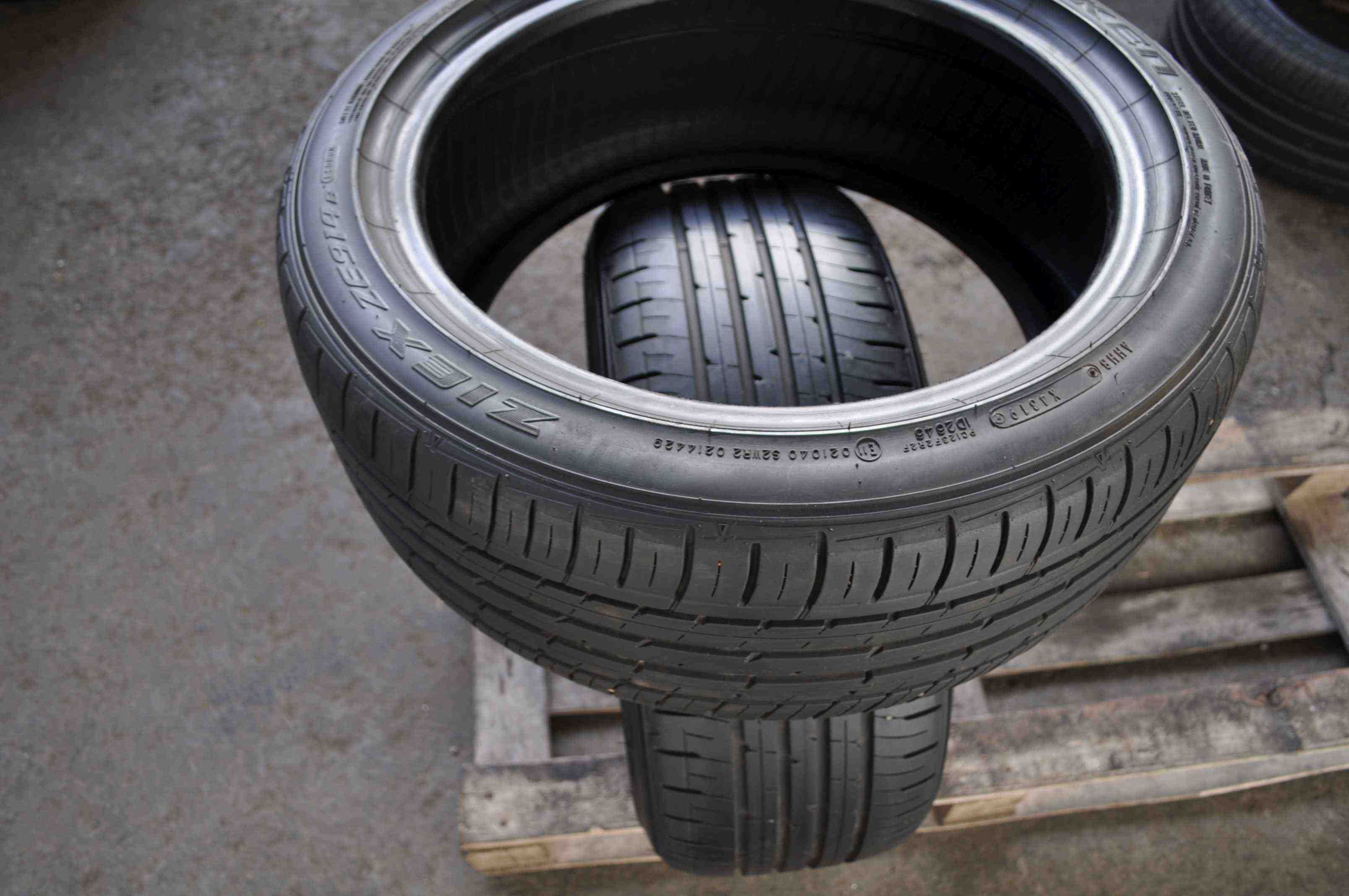 Anvelopa Vara 225/45 R17 FALKEN Ziez ZE914 91W