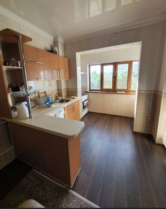 Голден Лаиф сергели метро ёнида 1 хона квартира бор